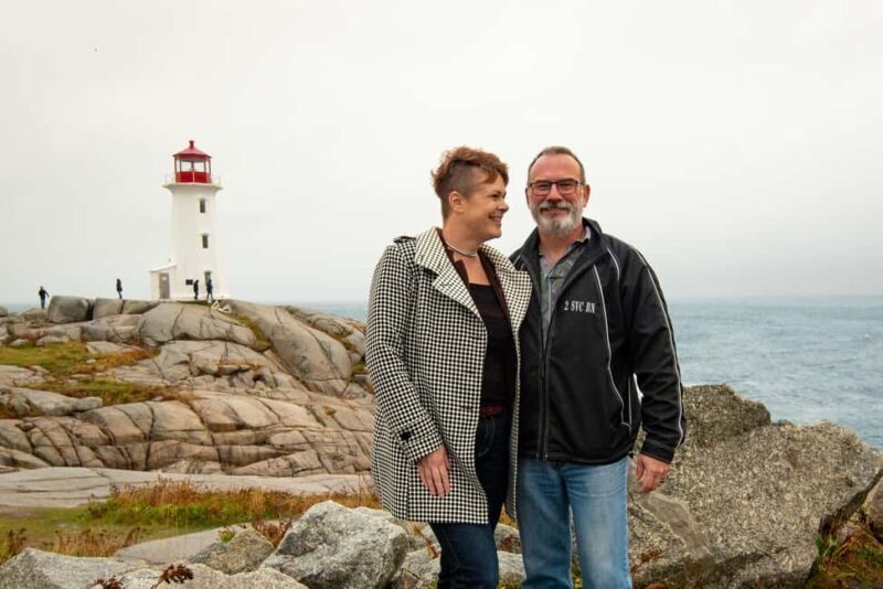 Halifax: Peggy's Cove, Citadel and Titanic Cemetery Tour - Transportation and Group Dynamics