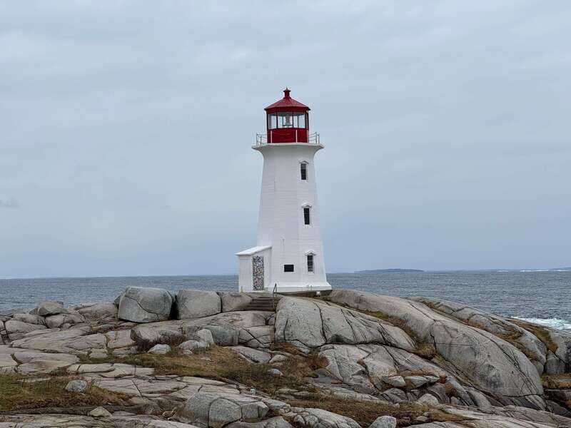 Halifax: Peggy's Cove, Lunenburg, and Annapolis Valley Tour - FAQ