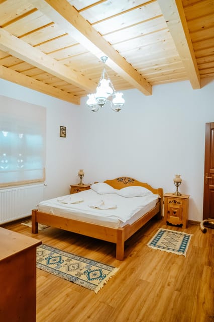 Haller Castle: Romantic Getaway with Dinner - Breakfast and Connectivity