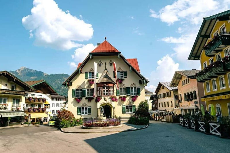 Hallstatt Highlight Trip with St. Gilgen Trip from Salzburg - FAQ
