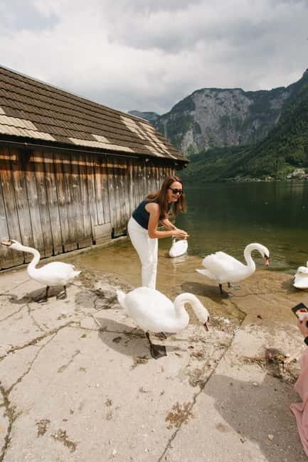 Hallstatt: Photoshoot walk with a professional - What to Expect from the Hallstatt Photoshoot Experience