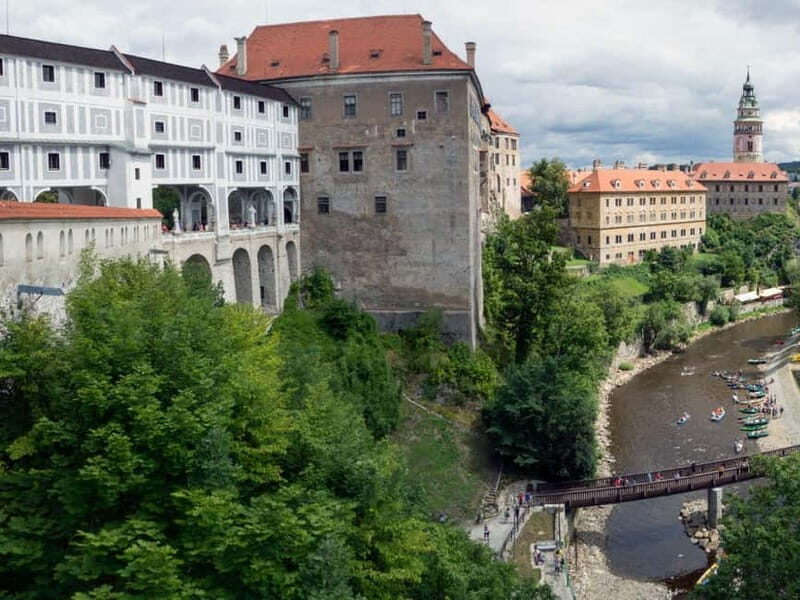 Hallstatt: Transfer to Prague via Cesky Krumlov with Tour - Who Is This Tour Best For?