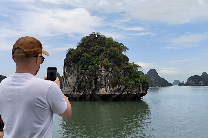 Halong & Bai Tu Long Luxury Day Tour - Fishing Village & Kayak - Visiting Sung Sot Cave and Ti Top Island