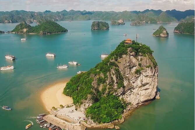 Halong Bay 1 Day on Deluxe Cruise With Transfer and Lunch - Tour Group Size and Duration