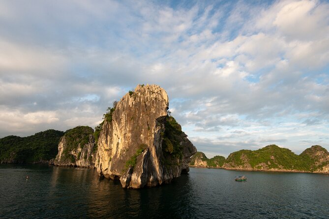 Halong Bay 2D1N Traditional Boat All Inclusive Suppring Cave,Titop,Luon Cave - Highlights of the Tour