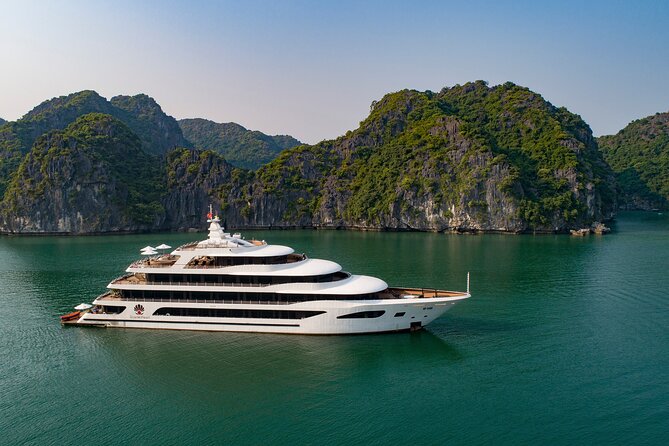 Halong Bay Cruise Luxury 5 Star 2Day/1Night Included Pick up & Transfers - Accommodation and Amenities