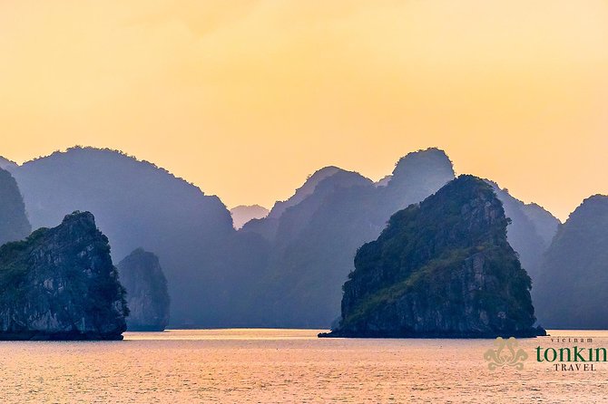 Halong Bay Luxury Cruise 2d/1n: Kayaking, Swimming, Titop Island & Surprise Cave - Additional Costs