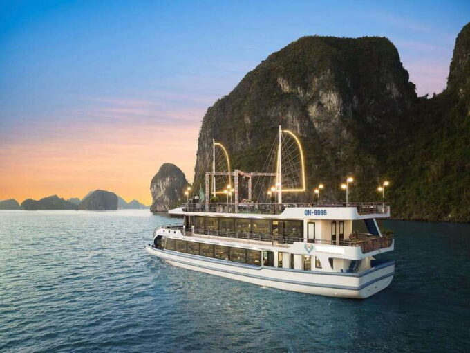 Halong Bay Luxury Cruise: Kayak&Swim,Cave, Party BEST SELLER - Frequently Asked Questions