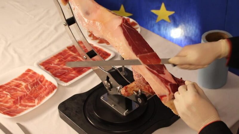 Ham Cutting Masterclass + Tasting: Granada - Accessibility and Restrictions