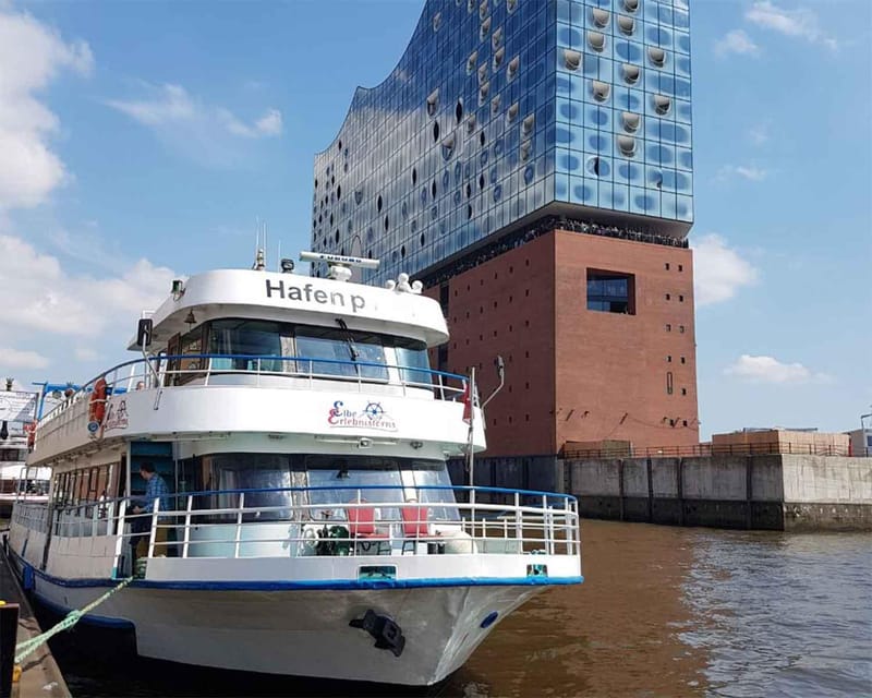 Hamburg: 1 hour harbor boat Tour Hamburg - An In-Depth Look at the Hamburg Harbor Boat Tour