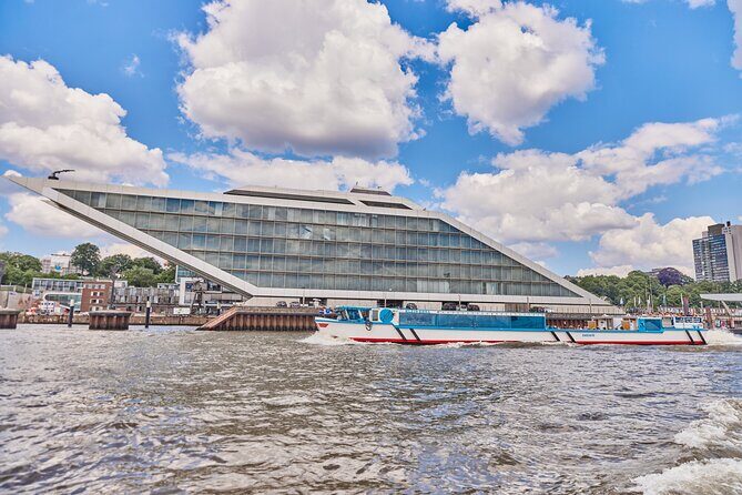 Hamburg: 2-hour harbor cruise - Practical tips for travelers
