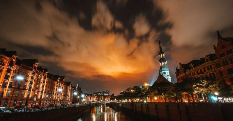 Hamburg: 90-Minute Evening Lights Harbor Cruise - The Value for Money