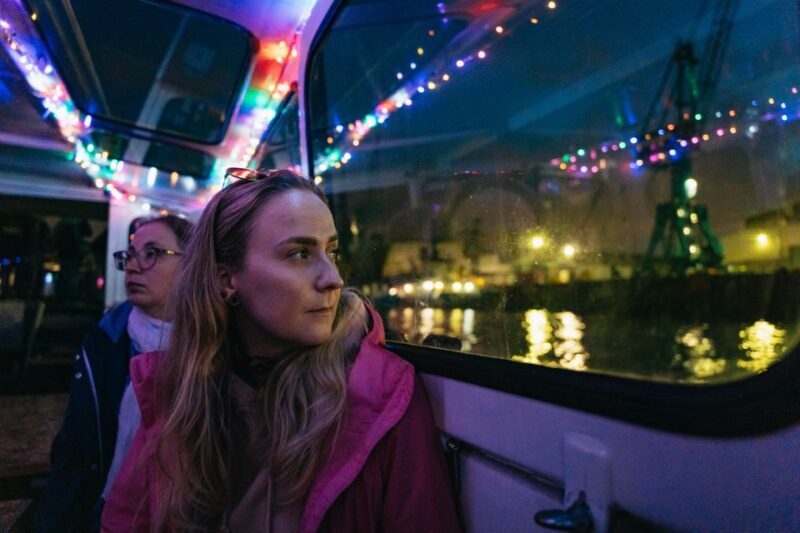 Hamburg: 90-Minute Evening Lights Harbor Cruise - Insights from Travelers’ Reviews