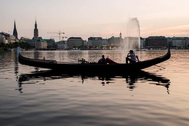 Hamburg: Alster Lake public Tour in a Real Venetian Gondola - FAQ