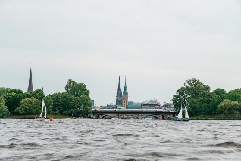 Hamburg: Alster River Sailing Tour on a 2-Masted Sailboat - A Close Look at the Experience