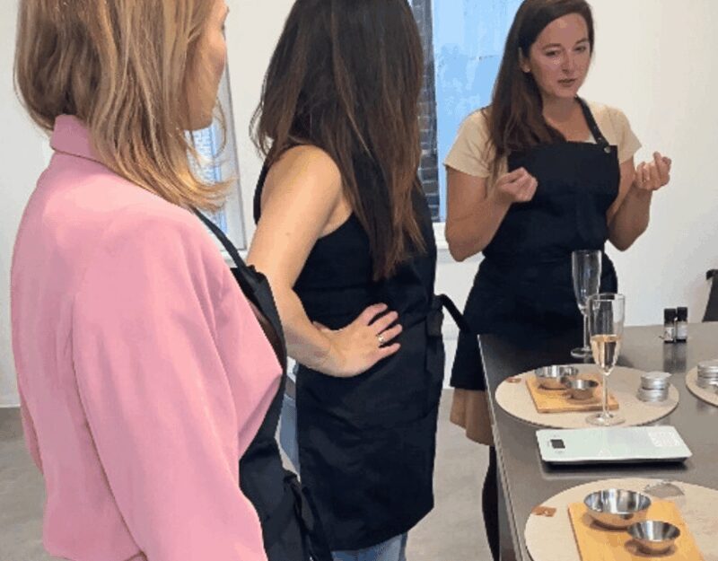 Hamburg: Body butter workshop with champagne - Price and Value