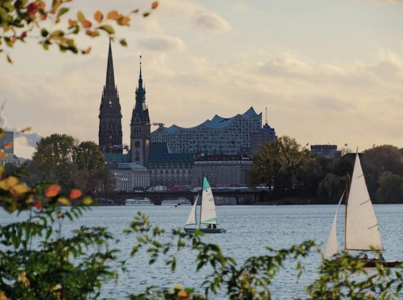 Hamburg: Der Hakuna Tag - An In-Depth Look at Hamburg: Der Hakuna Tag