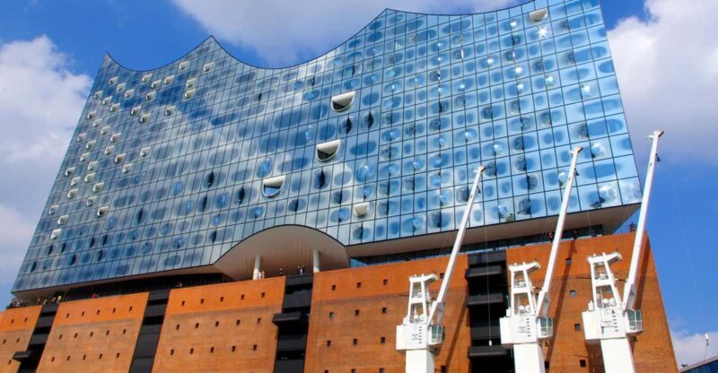 Hamburg: Elbphilharmonie Highlights and Plaza Guided Tour - Practical Details and Considerations
