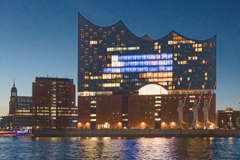 Hamburg: Grand Harbor Tour by Traditional Barge - Key Points