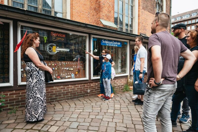 Hamburg: Guided Walking Tour for Magic Fans - Itinerary Details