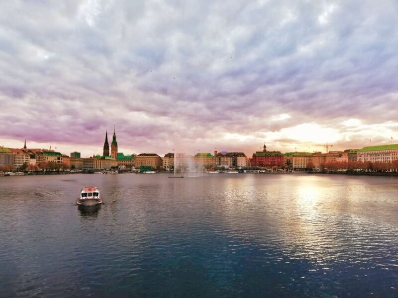 Hamburg: Guided Walking Tour in Danish - Final Thoughts