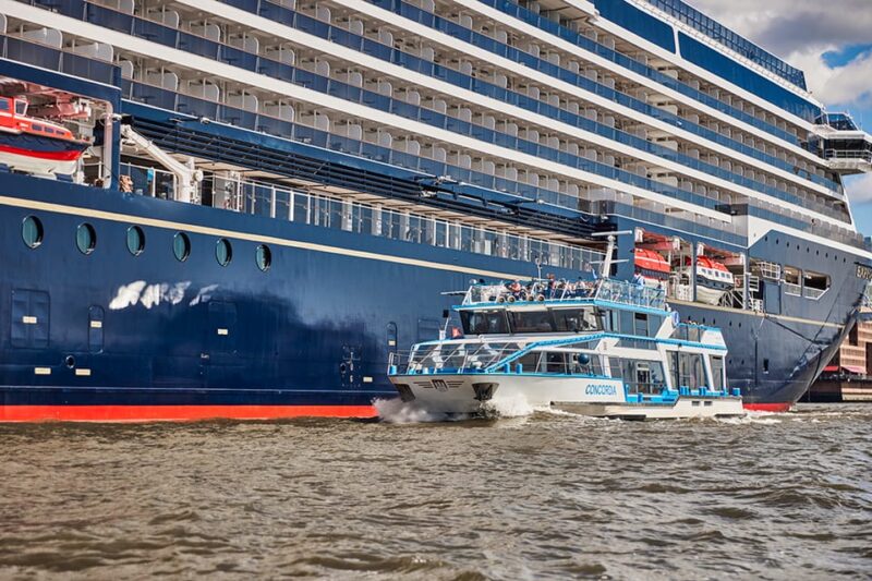 Hamburg: Harbor Cruise and Bus City Hop-On Hop-Off Tour - Inclusions