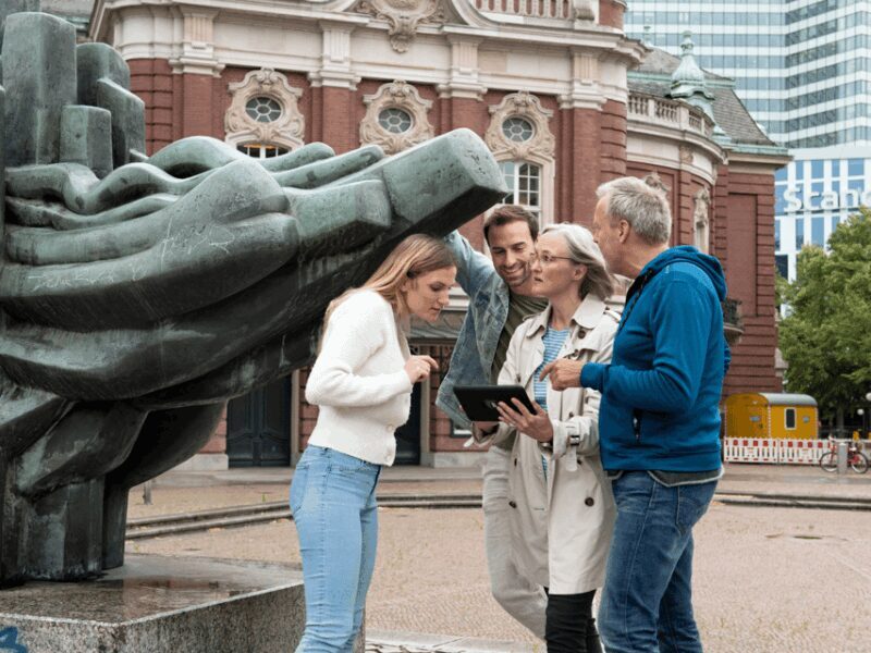 Hamburg Landungsbrücken: Outdoor Escape Game - Exploring Hamburg in a New Way