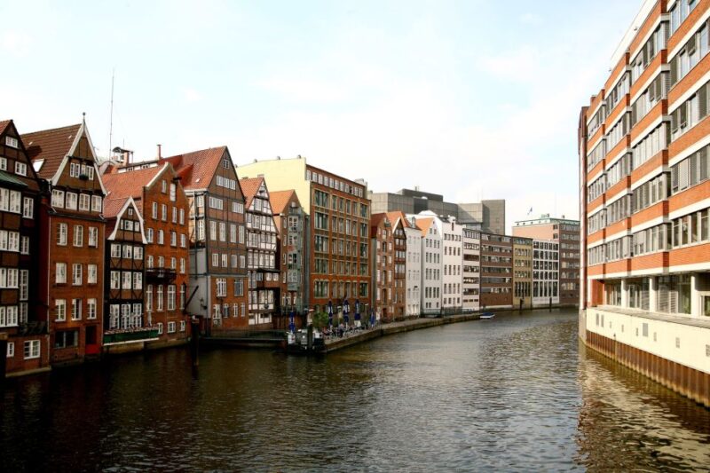 Hamburg: Line F Hop-On Hop-Off Bus City Tour - Key Highlights to Explore