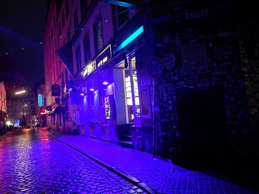 Hamburg: Neighborhood tour with a former dominatrix - Key Points