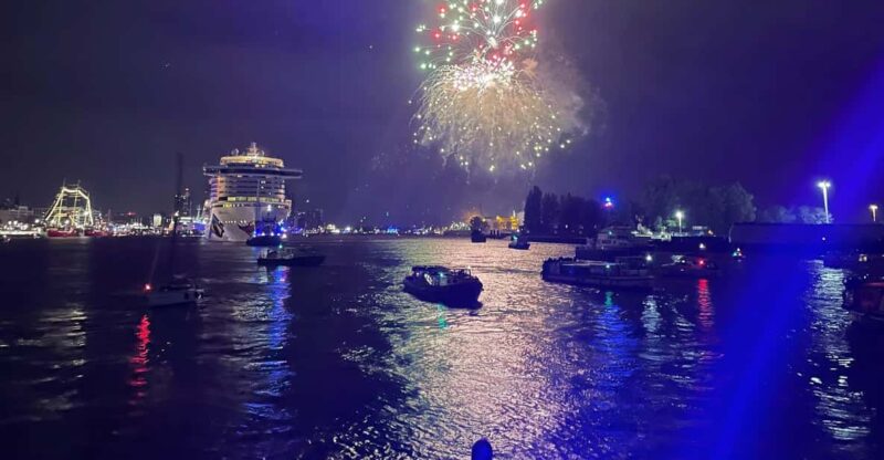 Hamburg: New Years Eve Harbour Cruise - Frequently Asked Questions