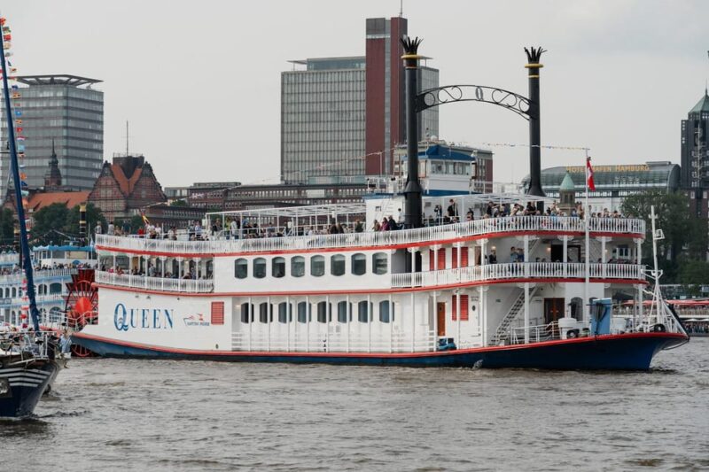 Hamburg: Original XXL Paddle Steamer Tour - Suitability and Recommendations