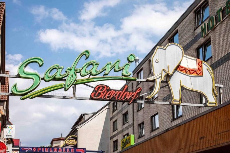 Hamburg: Private St. Pauli History & Highlights Walking Tour - In-Depth Breakdown of the Itinerary