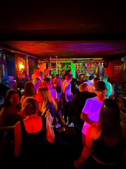 Hamburg: Pubcrawl & Nightlife Tour at St.Pauli District - Participant Information