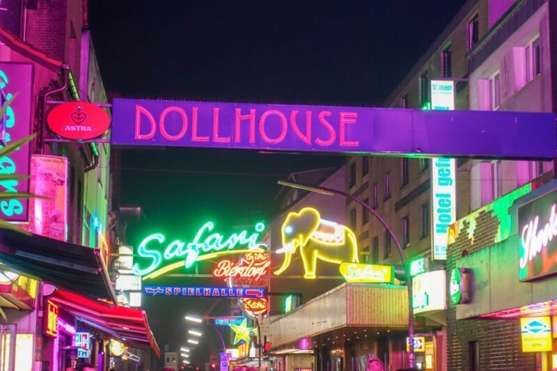 Hamburg: Reeperbahn Quickie, The Short & Sexy St. Pauli Tour - What Makes the Experience Stand Out