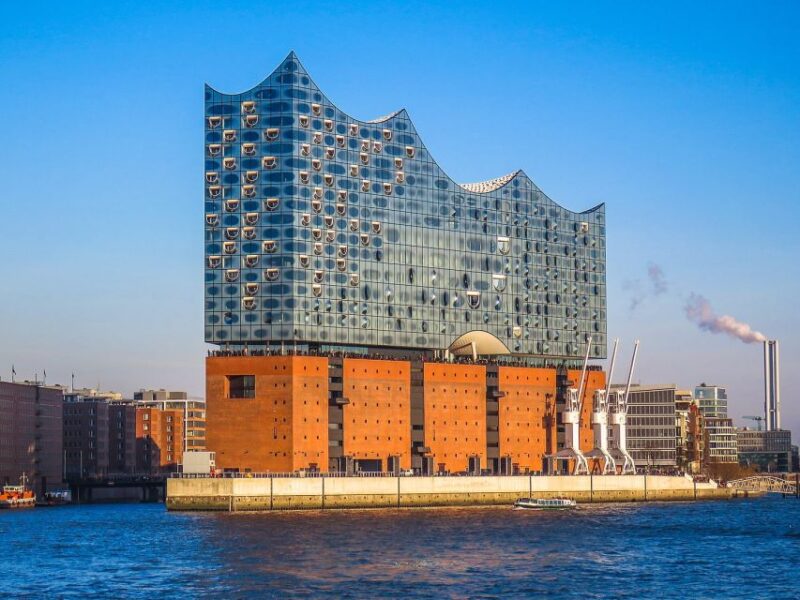Hamburg: Self-Guided Historical Walking Tour - Key Points