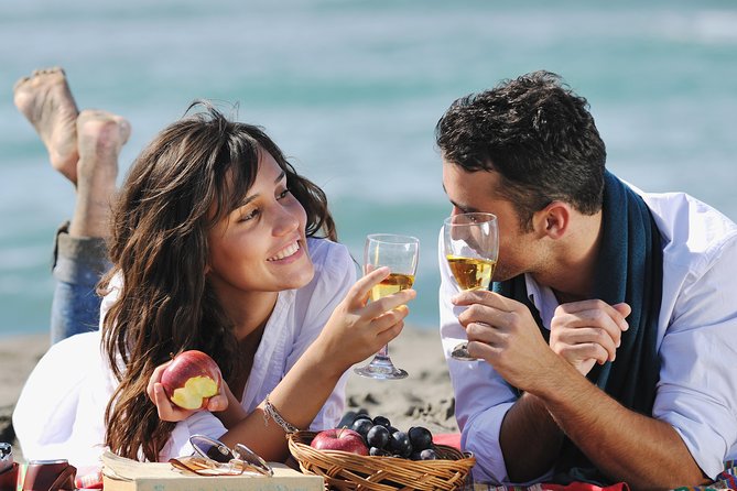 Hamptons Beach Picnic With Private Helicopter From Manhattan - Gourmet Picnic on the Beach