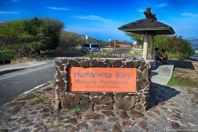 Hanauma Bay Experience with Admission Ticket and Equipment - What makes Hanauma Bay so special?