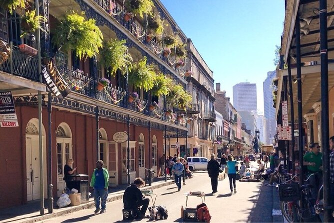 Handicap New Orleans Airport or Hotel Transfer - The Sum Up