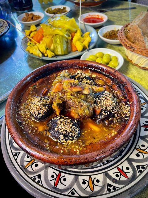Handicraft and Colorful Souks Private Tour - Good To Know
