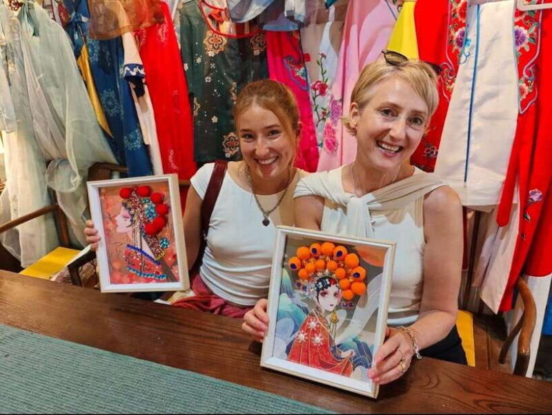 Hands-On Creation of Peking Opera Crafts - A Practical Look at the Experience