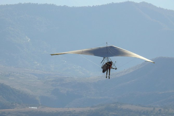 Hang Gliding in Valle De Bravo - Meeting and Transportation