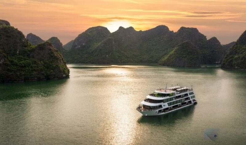 Hanoi: 3-Day Ha Long/Lan Ha Bay Cruise With Private Balcony - Detailed Itinerary