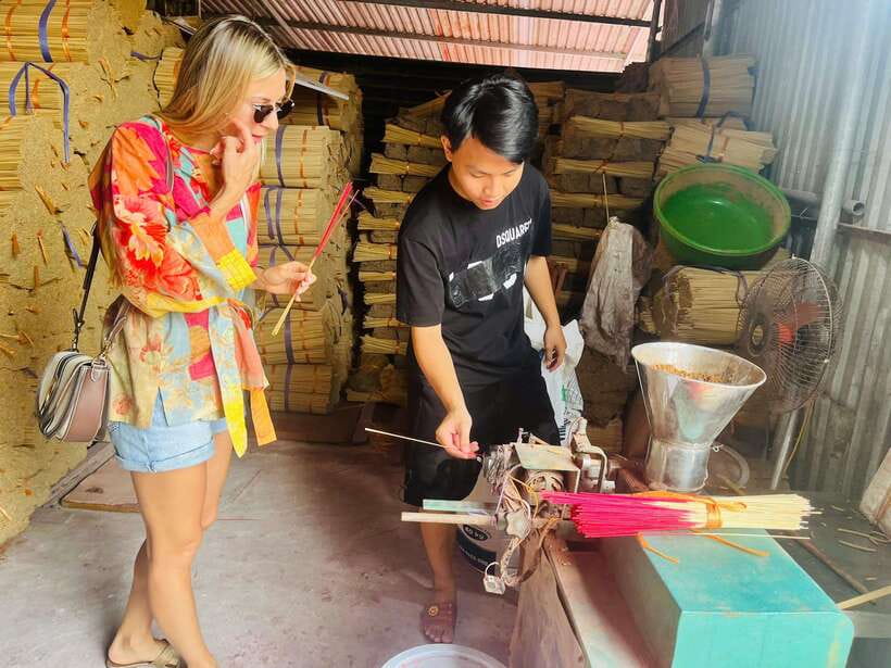 Hanoi: Artisan Tour With Incense, Hat-Making, or Ceramics - Customer Photos