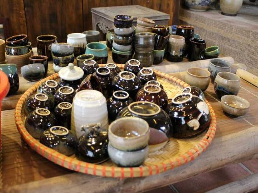 Hanoi: Bat Trang Pottery Village Half-Day Tour - Discovering the Workshop of Ceramic Artist Tran Van Do
