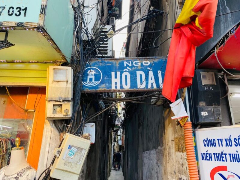 Hanoi: Cho Gioi Vietnam War History Walking Tour - Vietnams Unification Amidst Cold War Tensions