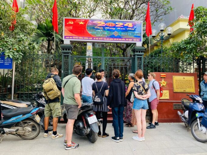 Hanoi: Cho Gioi Vietnam War History Walking Tour - Customer Reviews