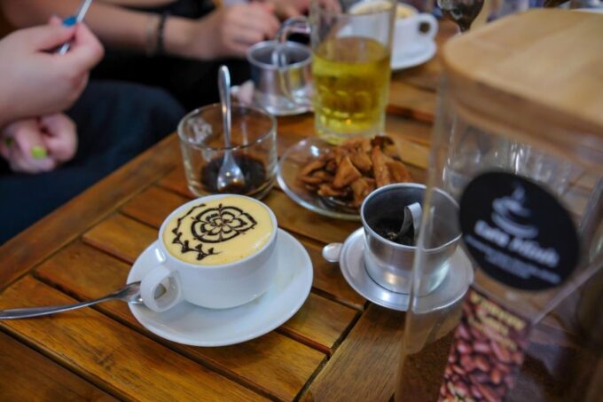 Hanoi: Cyclo the Old Quarter and Egg Coffee Tour - Savoring the Egg Coffee
