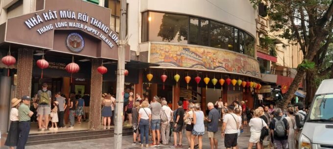 Hanoi Food Tour Visit Train Street Option Walk Motorbike Car - Visiting Train Street