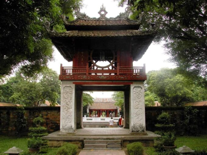 Hanoi Food Tour Visit Train Street Option Walk Motorbike Car - Walking Tour Option