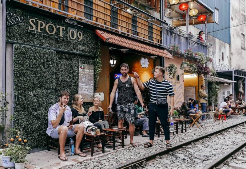 Hanoi Food Tour With Train Street Visit - Itinerary Highlights